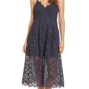 ASTR THE LABEL lace midi dress